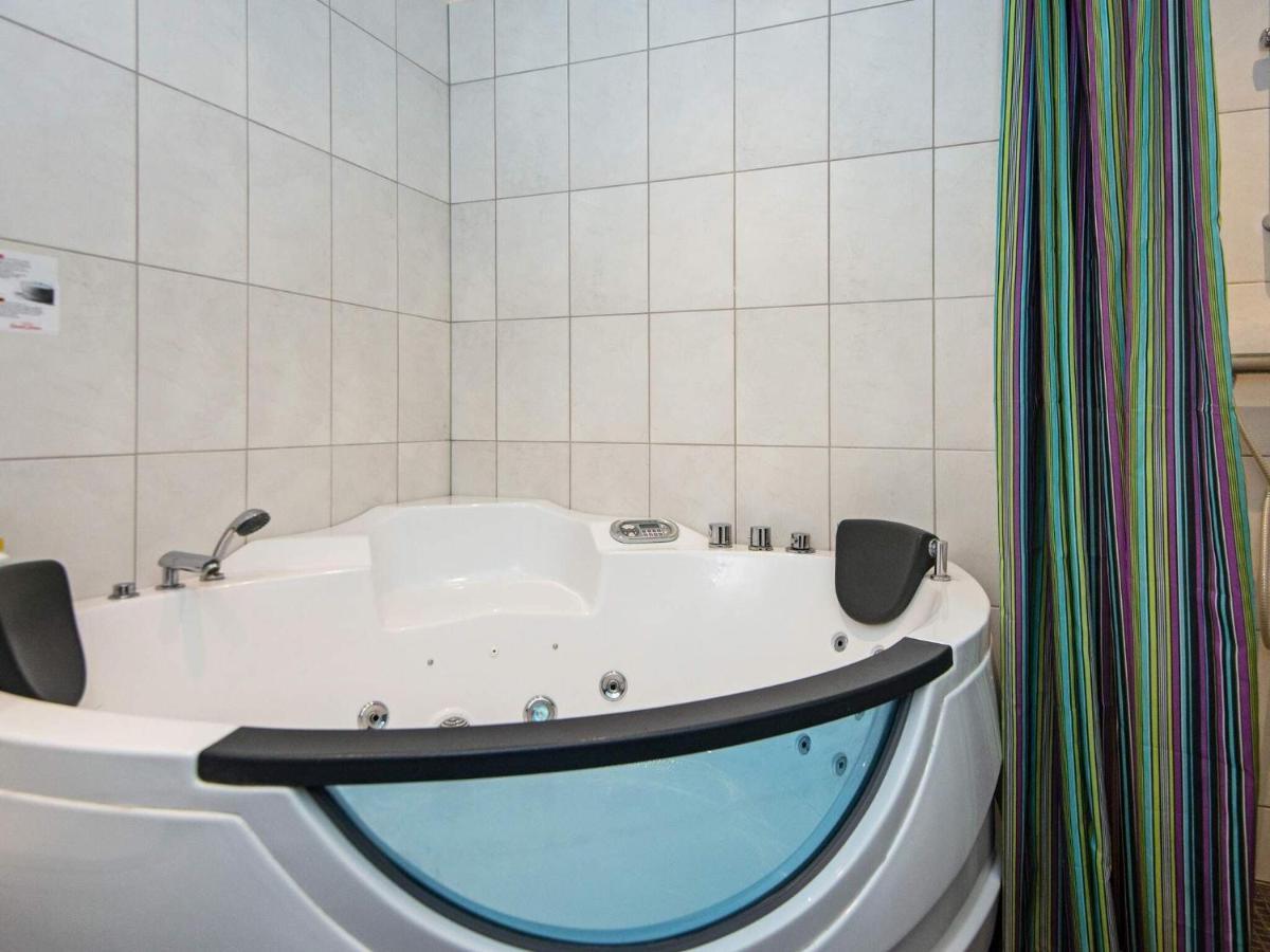 8 Person Holiday Home In R M Bolilmark 외부 사진